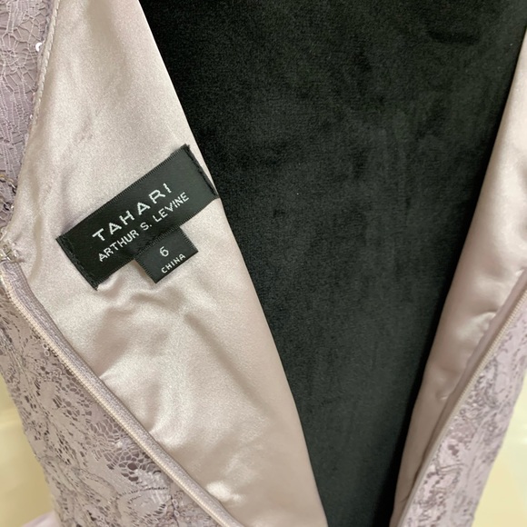 Sophisticated dress by Tahari ASL - Picture 4 of 7